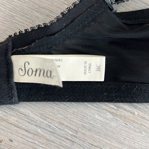 SOMA CREAM WITH BLACK LACE, BOW & BEAD TASSEL SIZE 36C - Picture 5 of 5